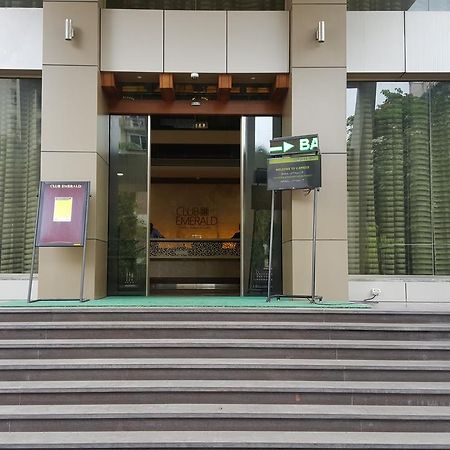 Club Emerald Bombay Exterior foto