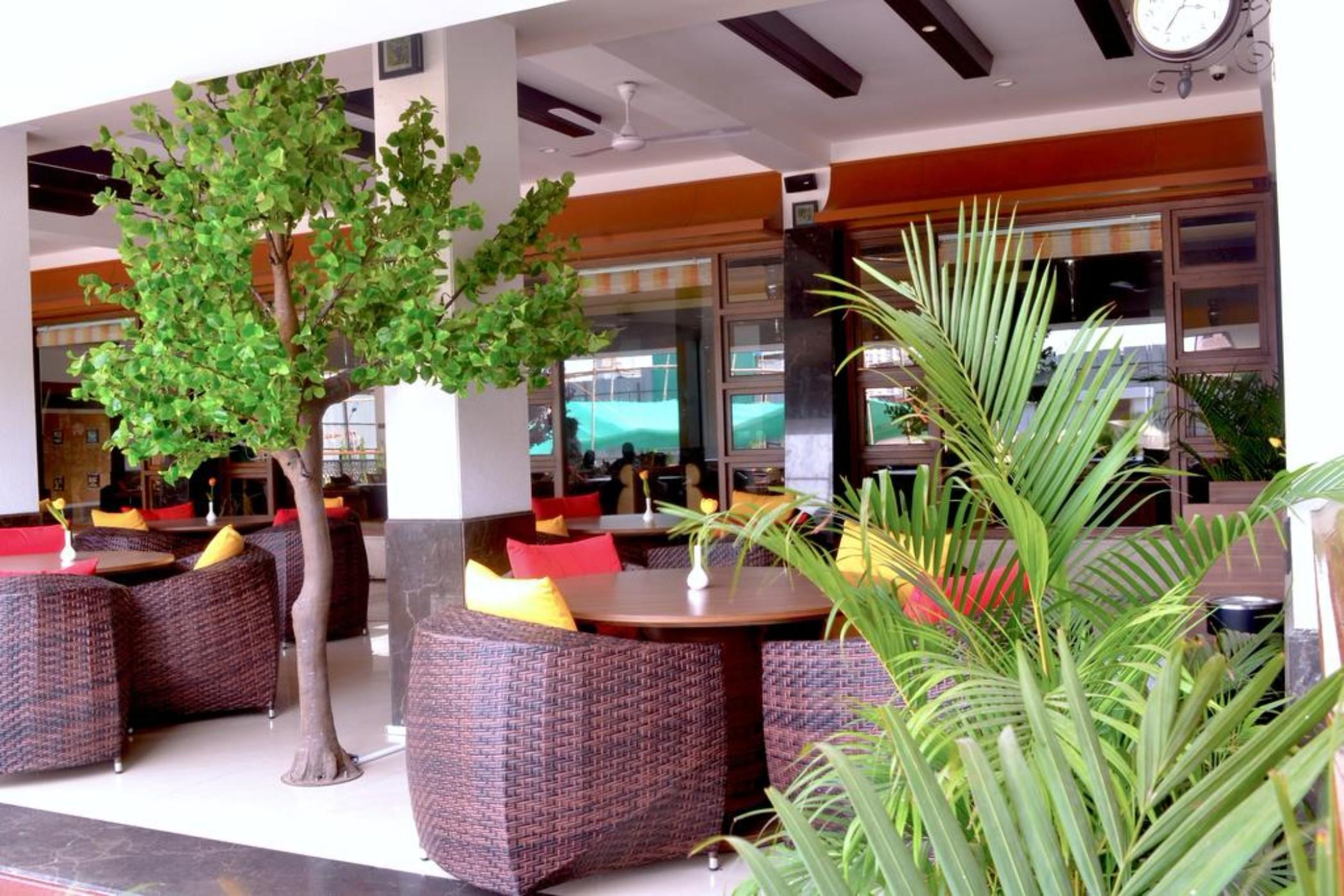 Club Emerald Bombay Exterior foto